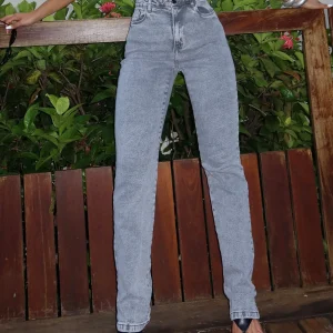 Calça Jeans Reta Feminina Cintura Alta 24994 Cinza